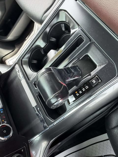 Used 2022 Ford F150 Lariat w/ Equipment Group 502A High AWD/4WD image 23