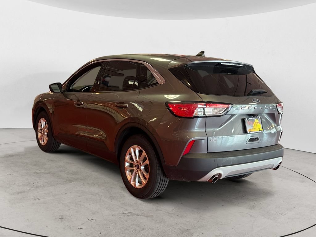 Used 2022 Ford Escape SE w/ Convenience Package FWD image 5