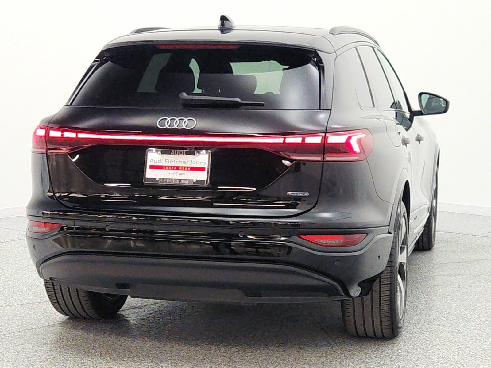 Used 2025 Audi Q6 e-tron Premium Plus AWD/4WD image 6