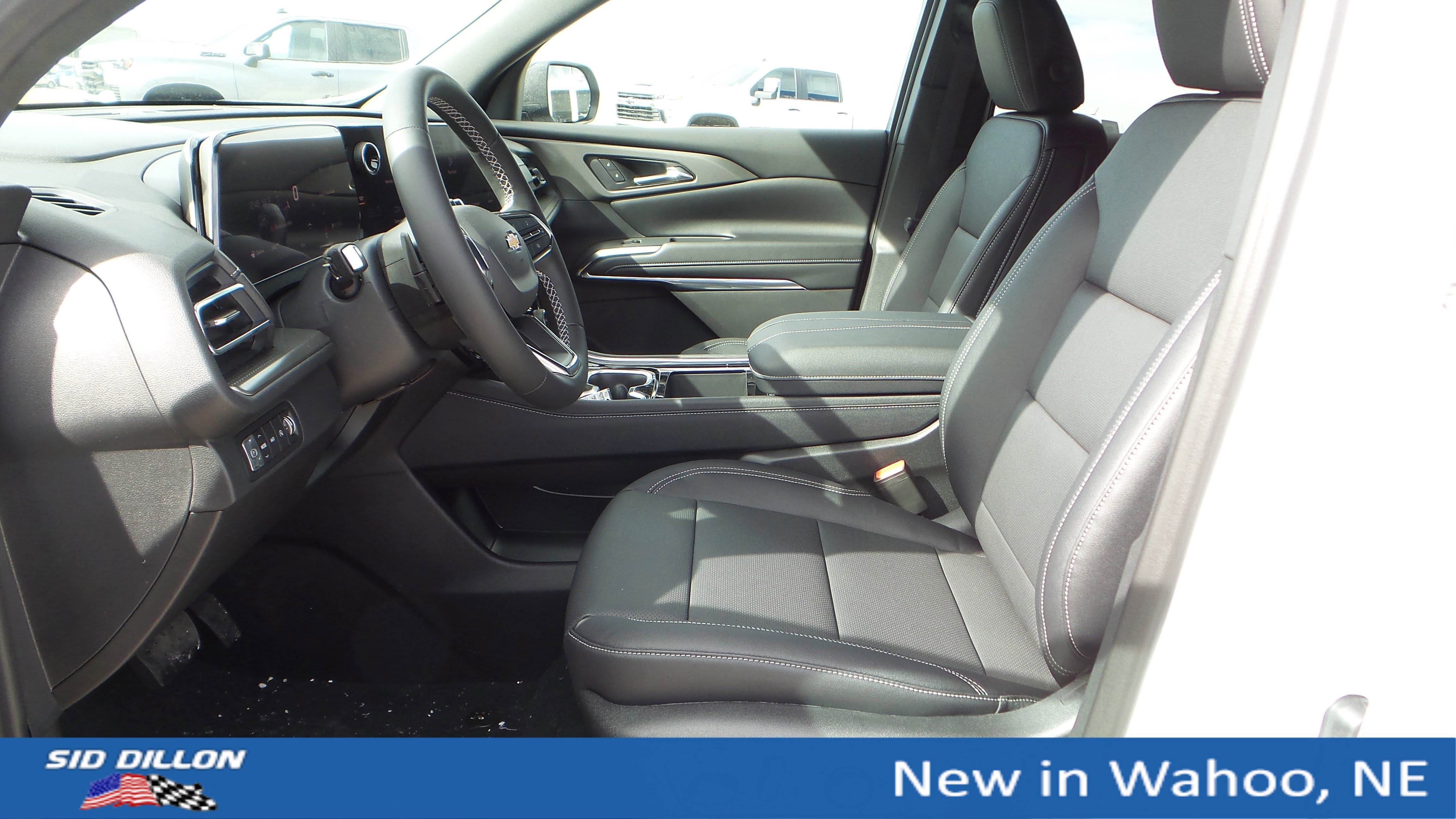 New 2026 Chevrolet Traverse LT w/ Sun and Wheel Package image 9