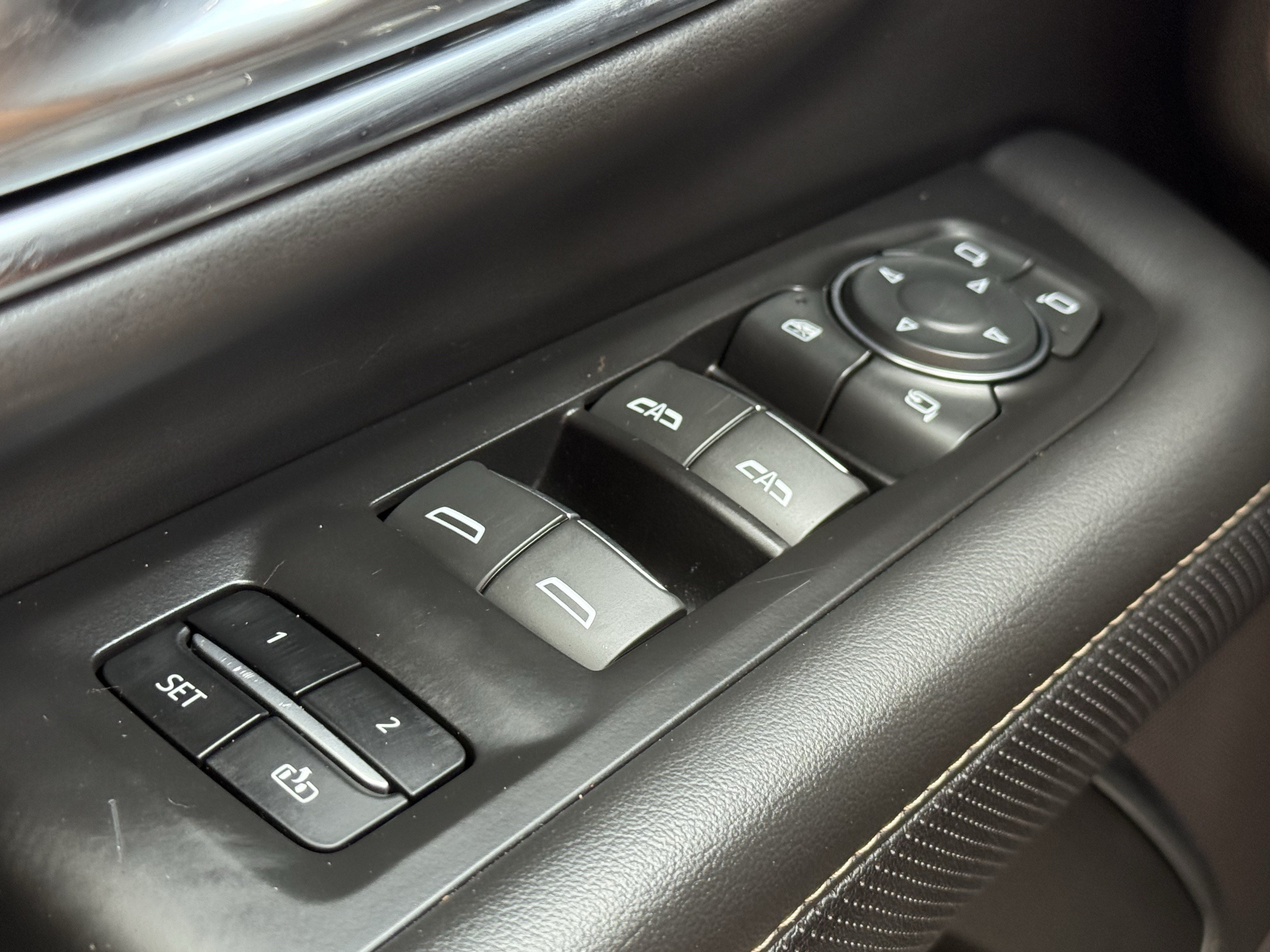 Used 2024 Chevrolet Tahoe Premier RWD image 26
