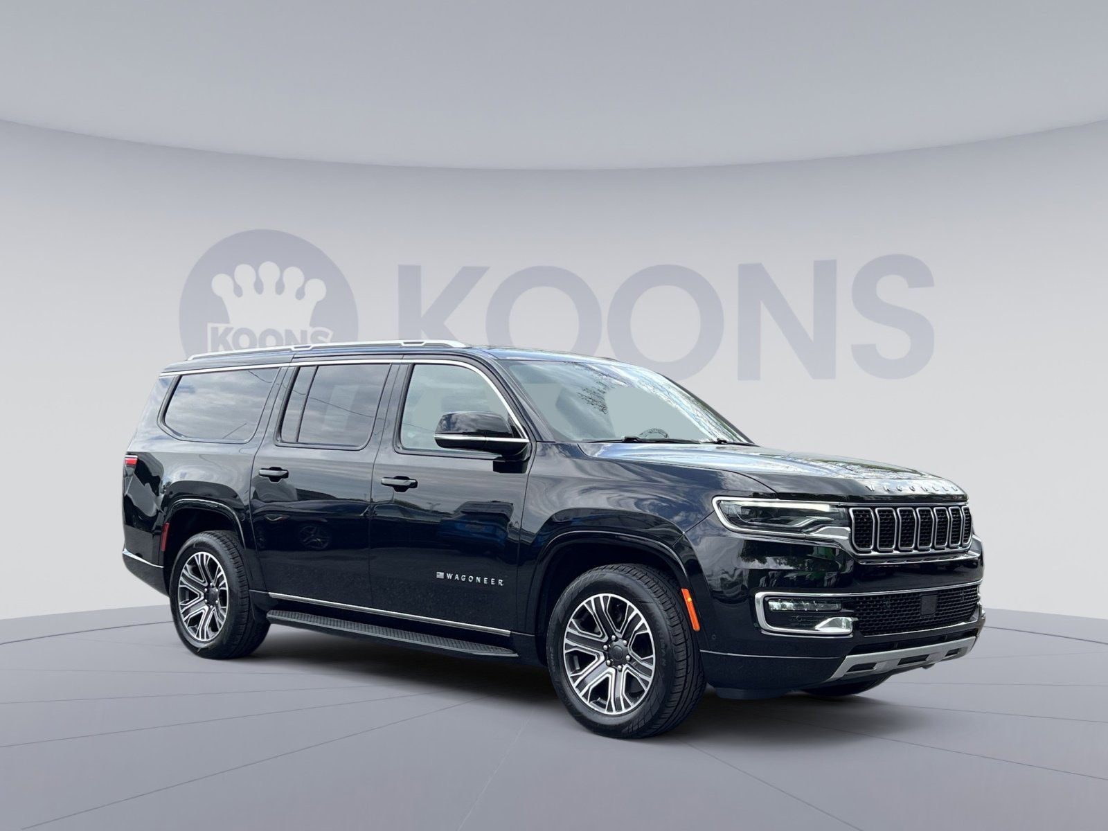 Used 2024 Jeep Wagoneer L Series II w/ Flexible Seating Group AWD/4WD image 8