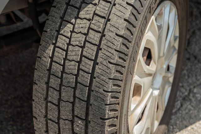 Used 2015 Ford Transit 250 130 Low Roof w/ Exterior Upgrade Package image 16