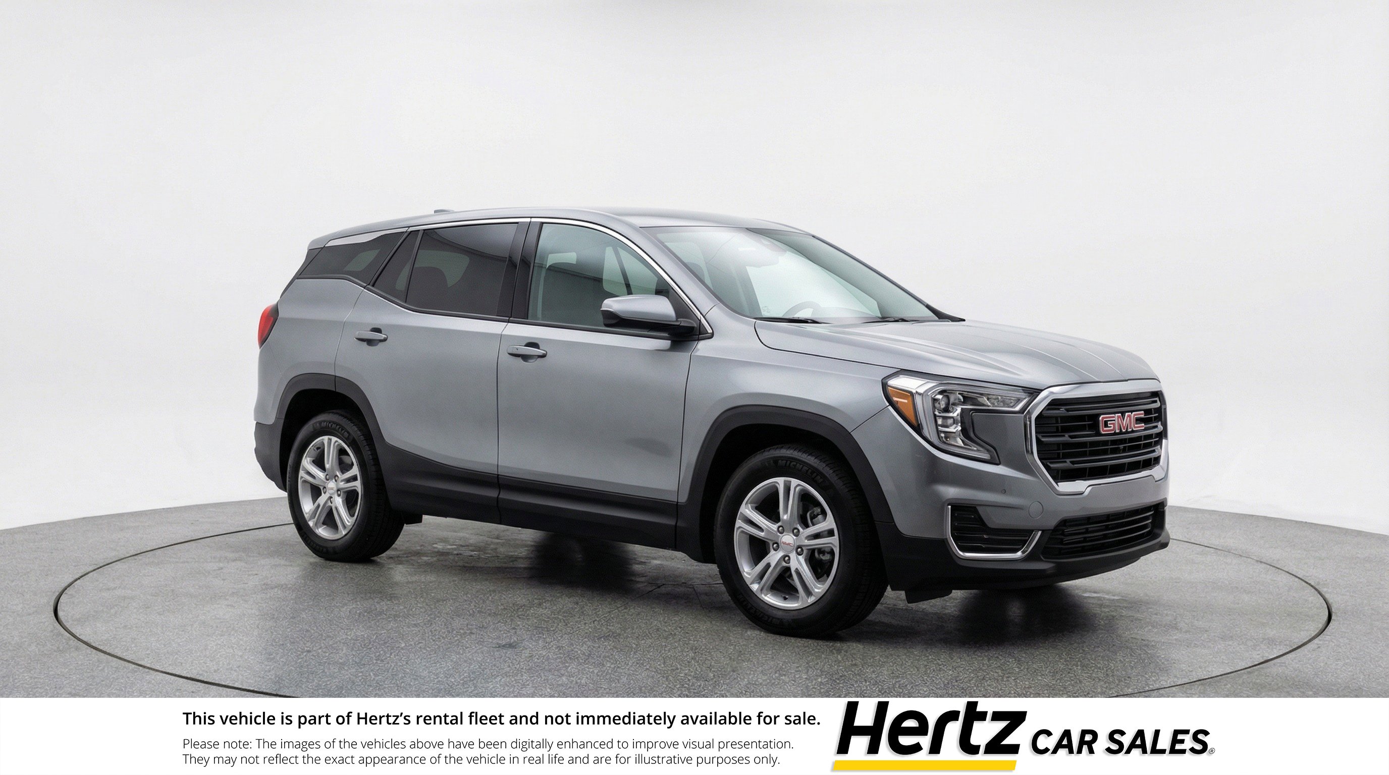 Used 2024 GMC Terrain SLE FWD image 1