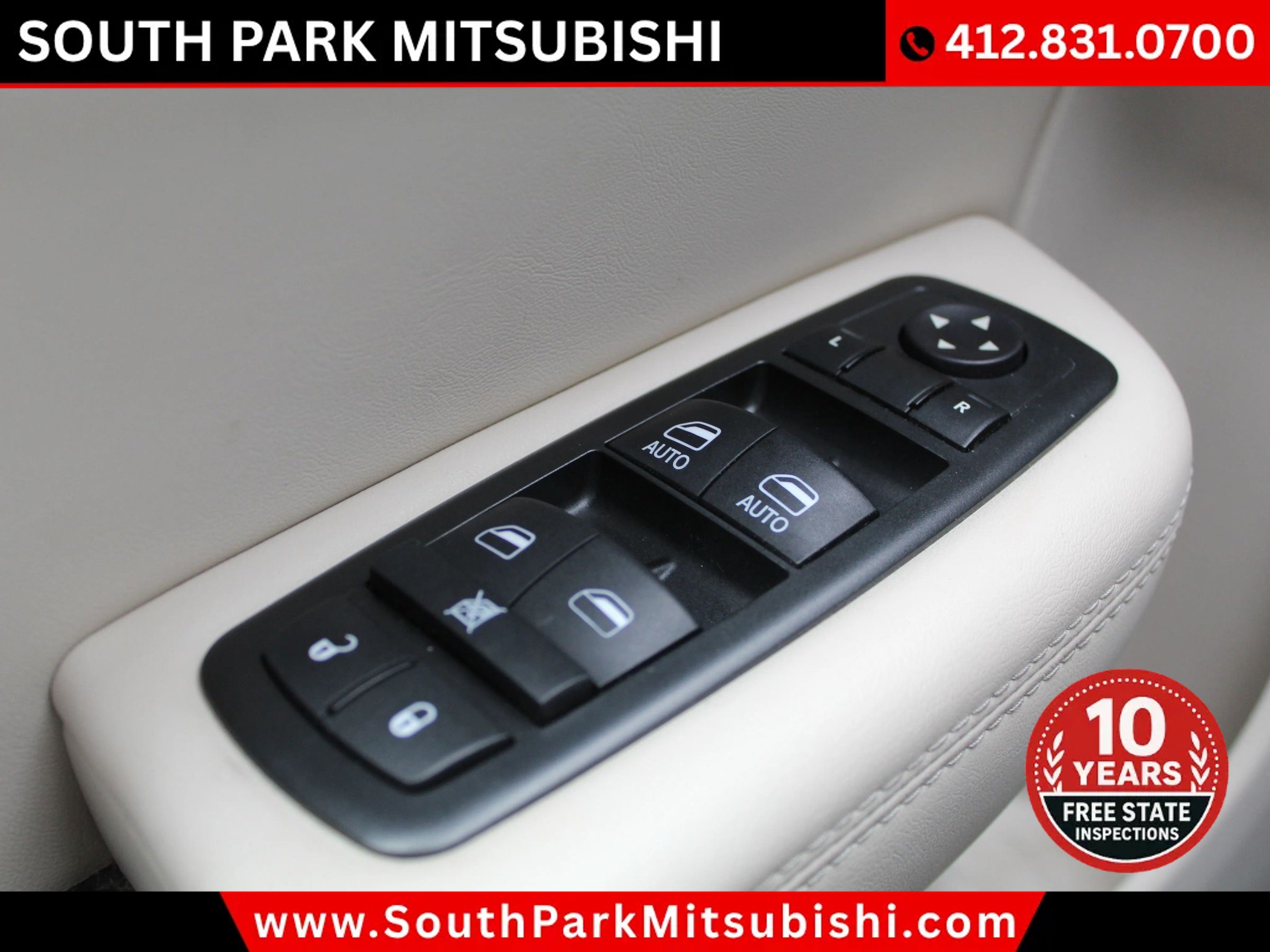 Used 2015 Chrysler 200 C FWD image 27