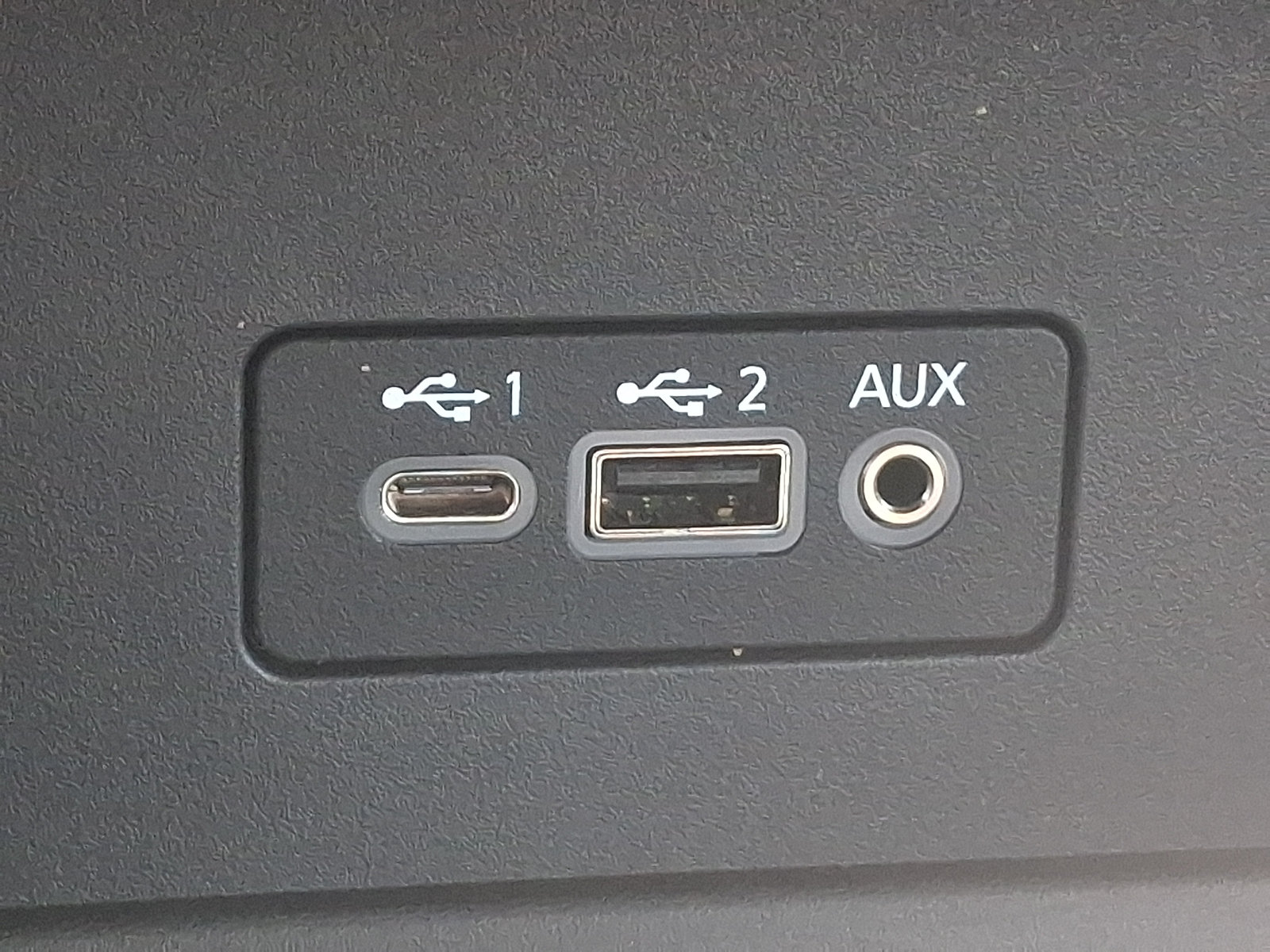 Certified 2023 Nissan Sentra SR w/ Midnight Edition Package FWD image 23