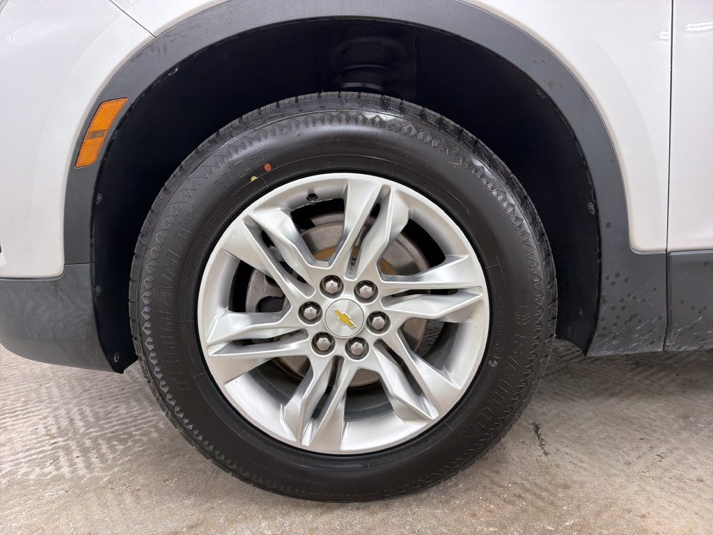 Used 2019 Chevrolet Blazer LT FWD image 13