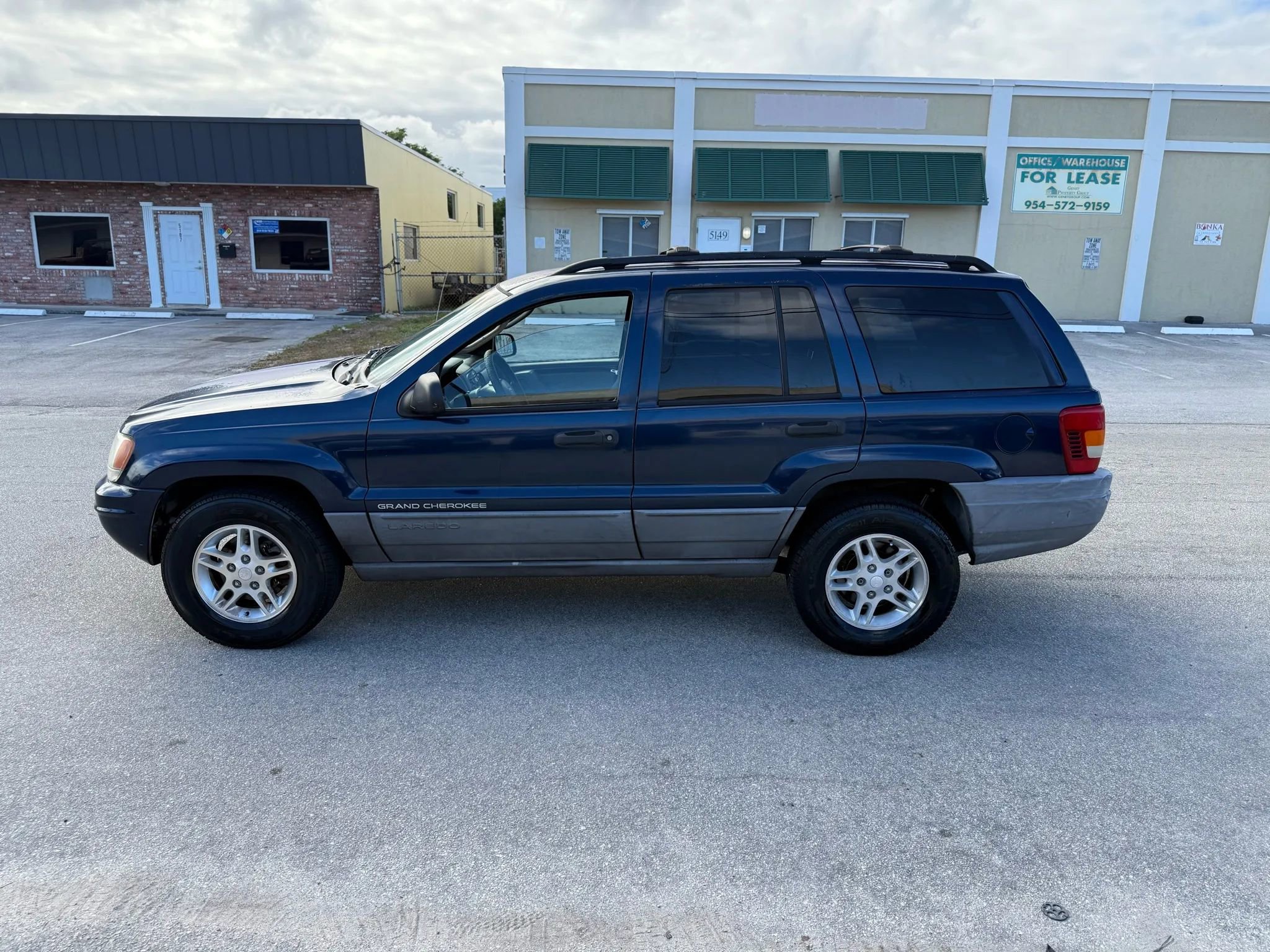 Used 2002 Jeep Grand Cherokee Laredo image 4