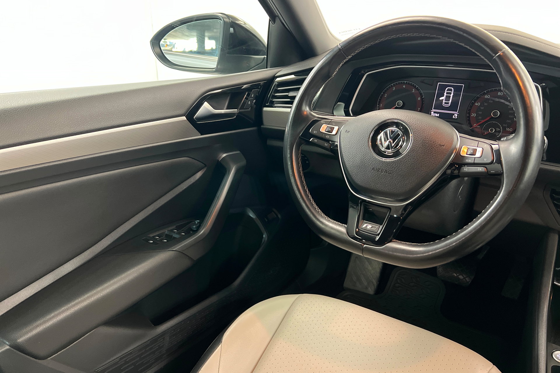 Used 2020 Volkswagen Jetta R-Line w/ R-Line Cold Weather Package FWD image 11