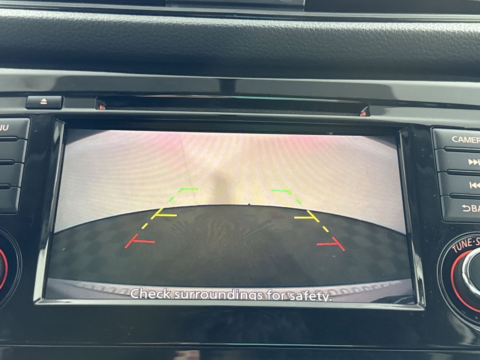 Used 2018 Nissan Rogue SV image 19