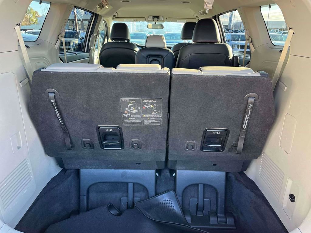 Used 2020 Kia Sedona EX image 7
