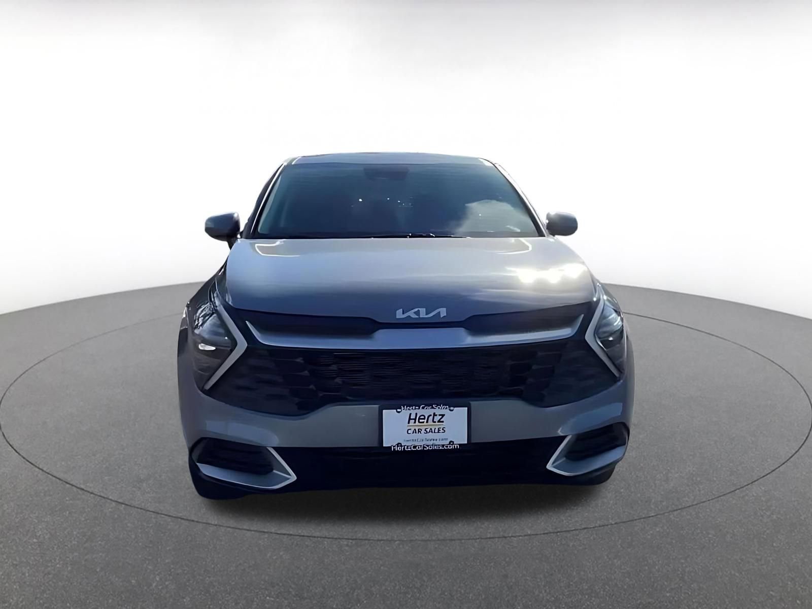 Used 2025 Kia Sportage LX image 4