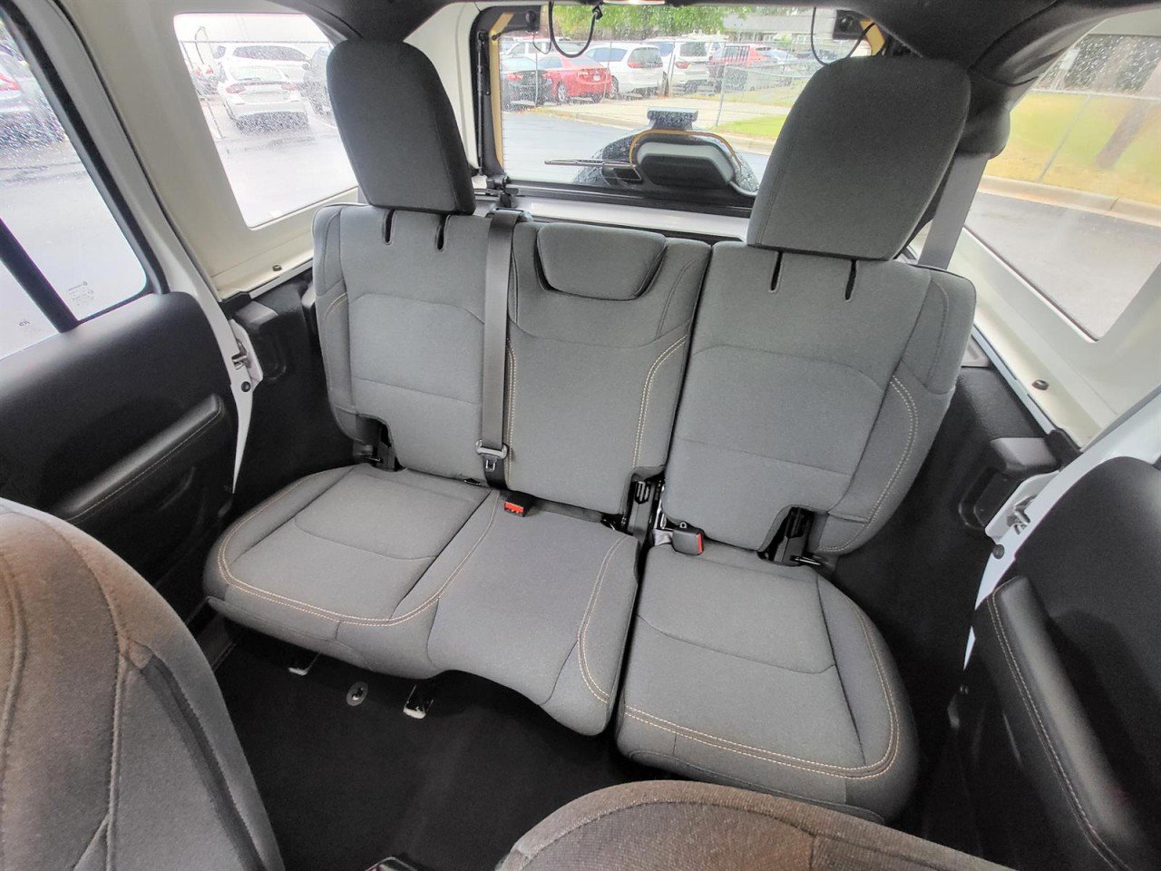 Used 2024 Jeep Wrangler Sahara w/ Technology Group image 11