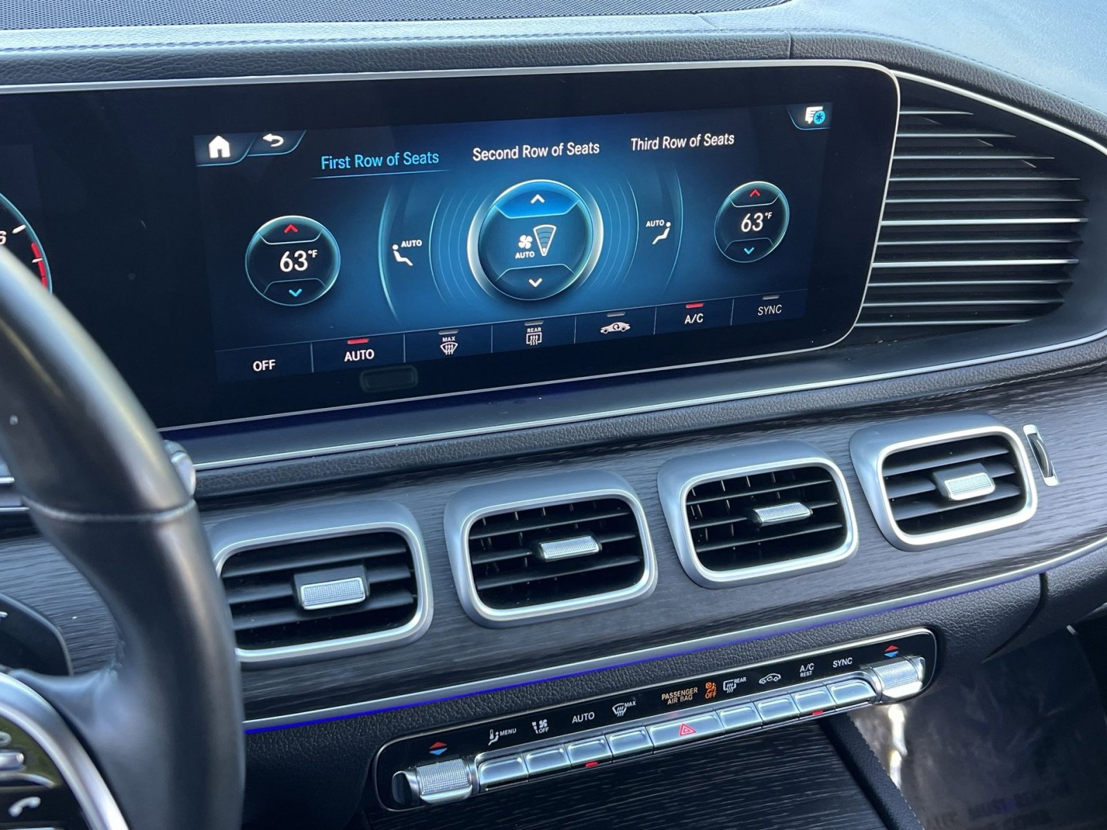Certified 2023 Mercedes-Benz GLS 450 4MATIC image 19