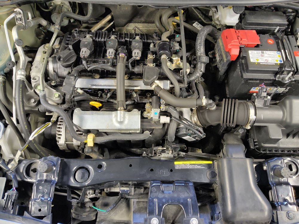 Used 2024 Nissan Versa SR FWD image 30