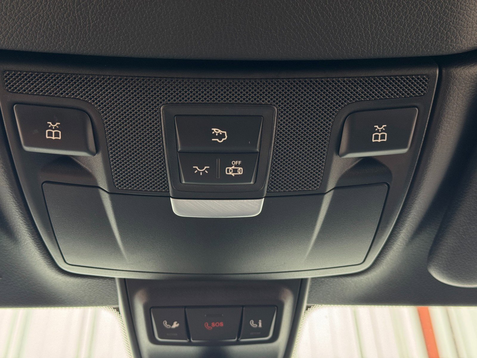 Used 2018 Mercedes-Benz E 400 Cabriolet w/ Premium 1 Package image 38