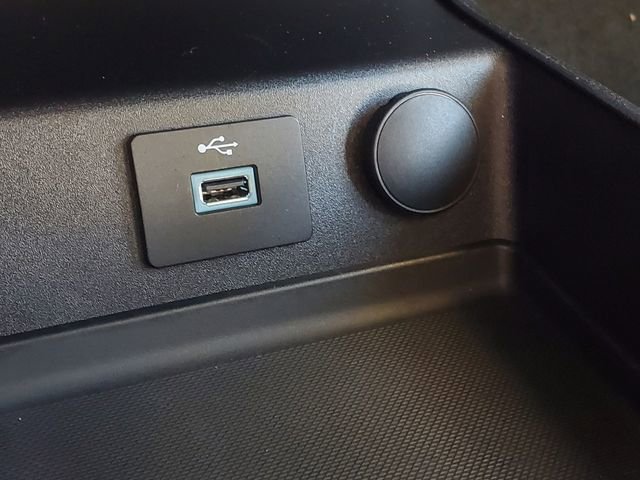 Used 2018 Ford Fusion S image 20