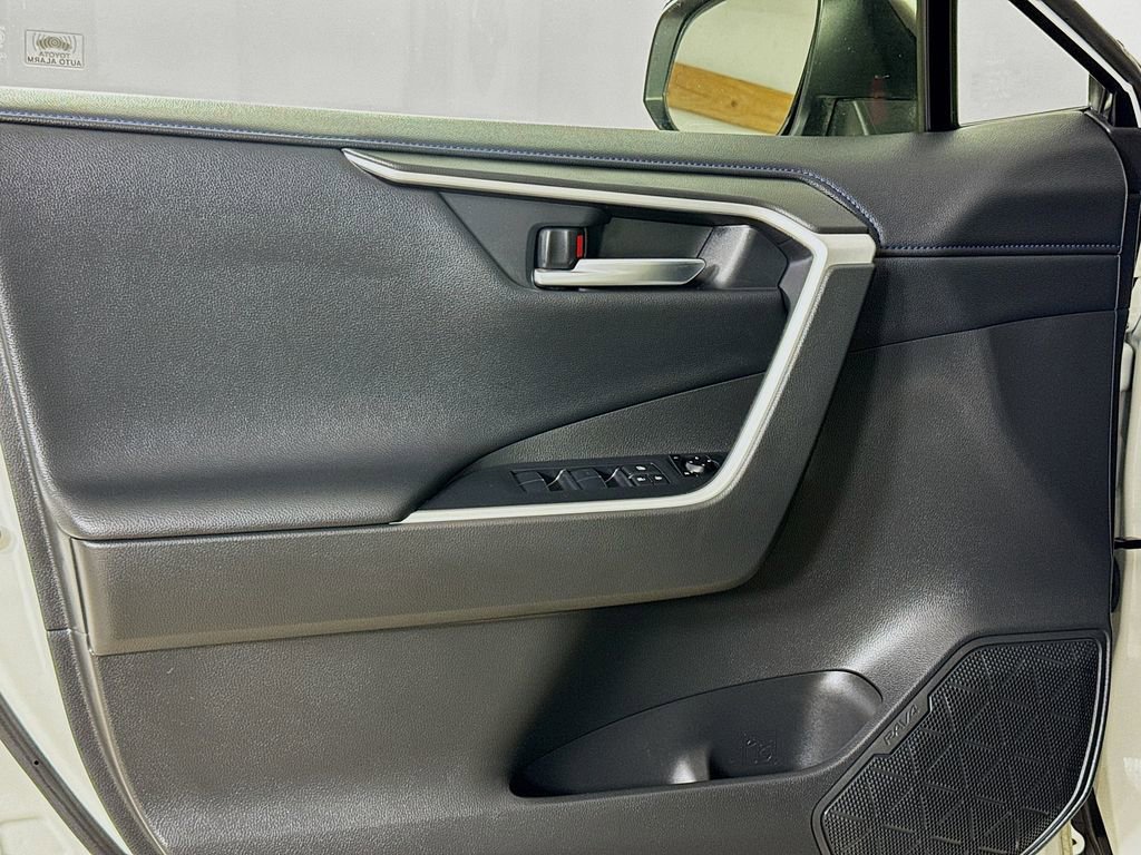 Certified 2020 Toyota RAV4 XSE AWD/4WD image 16