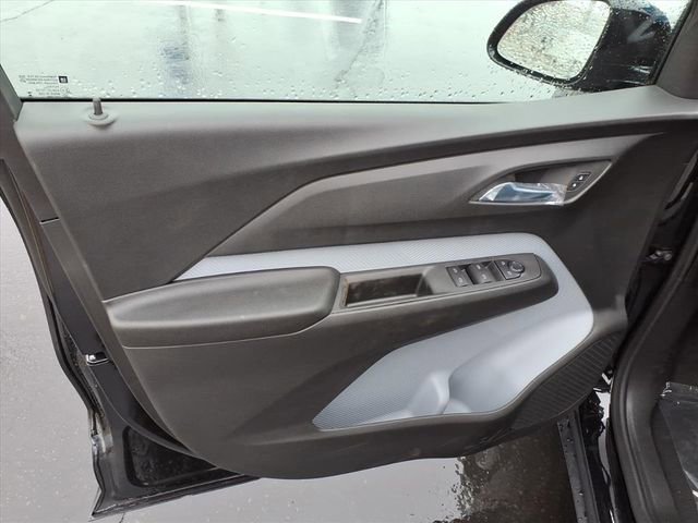 New 2027 Chevrolet Bolt LT w/ Comfort Package FWD image 9