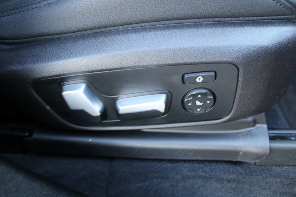 Used 2020 BMW X4 M40i w/ Driving Assistance Package image 29