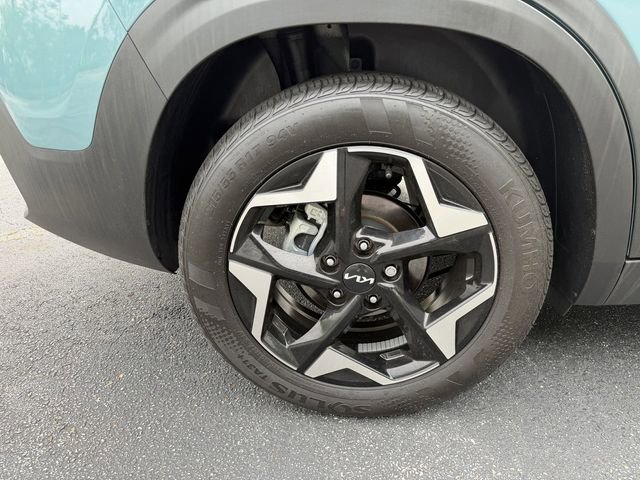 Certified 2025 Kia Seltos EX w/ EX Sunroof Package FWD image 47