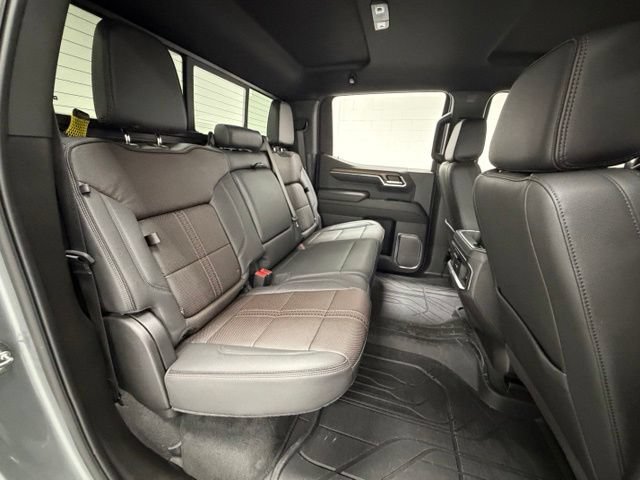 Certified 2024 Chevrolet Silverado 1500 High Country w/ Technology Package AWD/4WD image 26