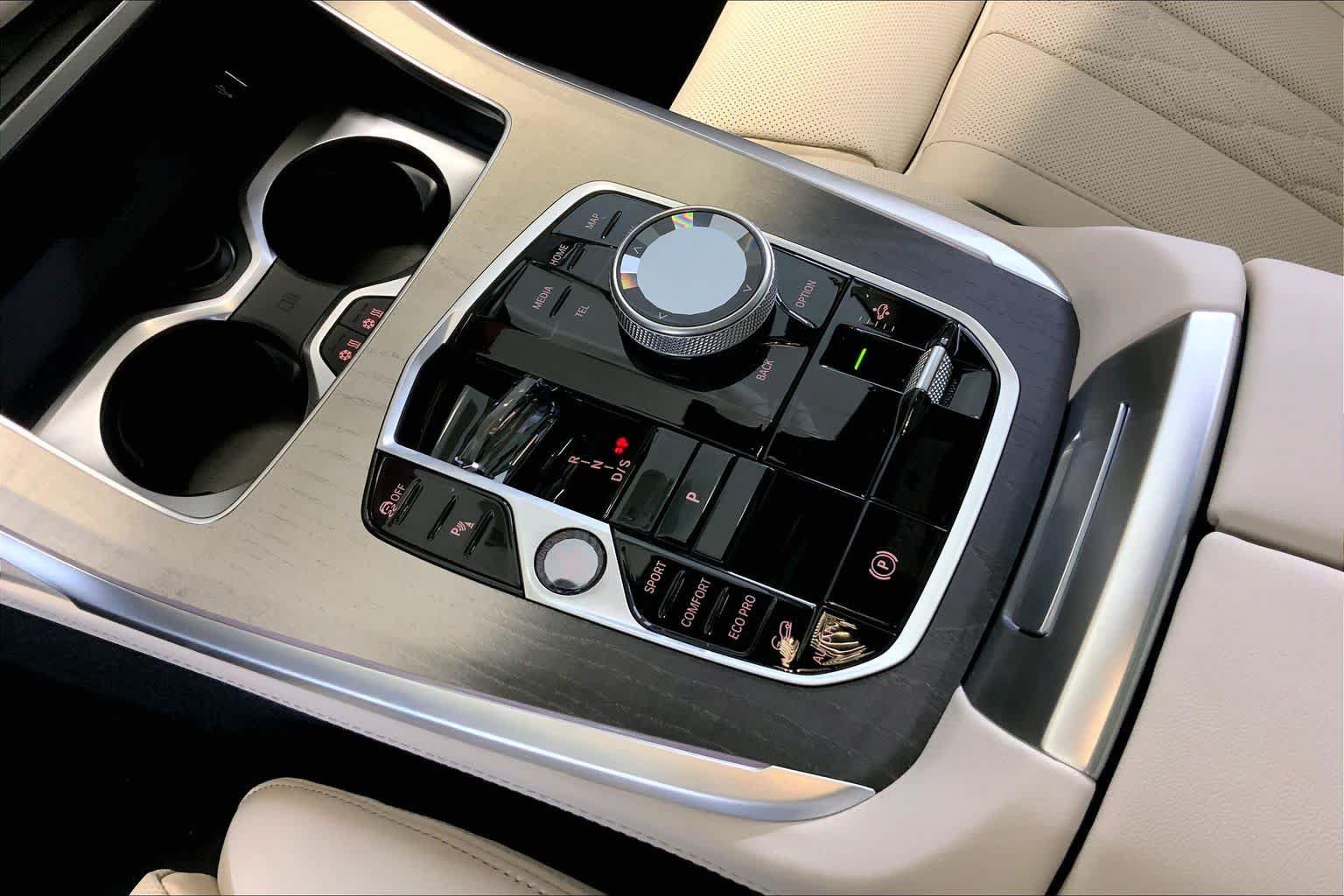 New 2027 BMW X7 M60i w/ Executive Package AWD/4WD image 7