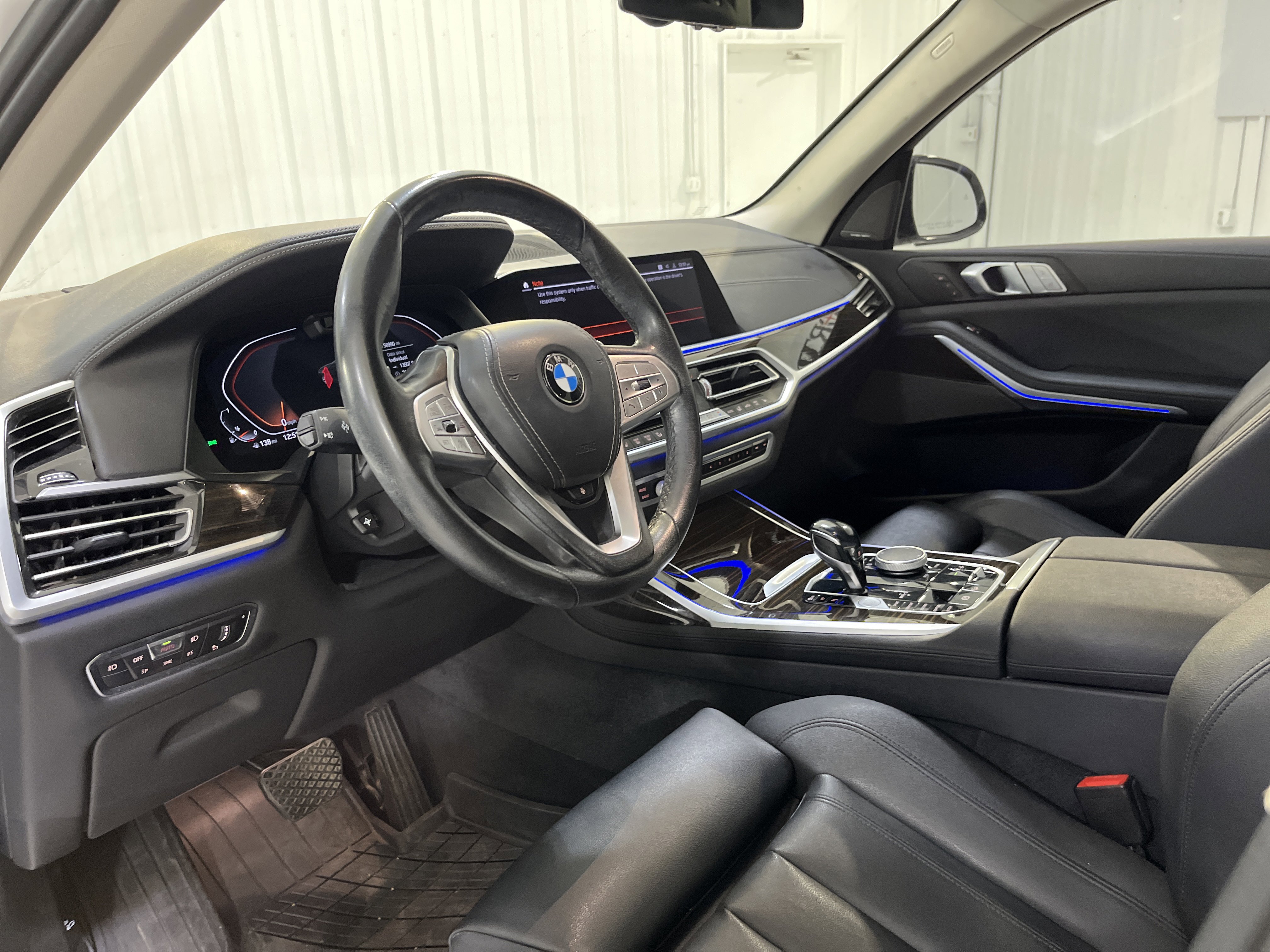 Used 2021 BMW X7 xDrive40i w/ Premium Package image 10