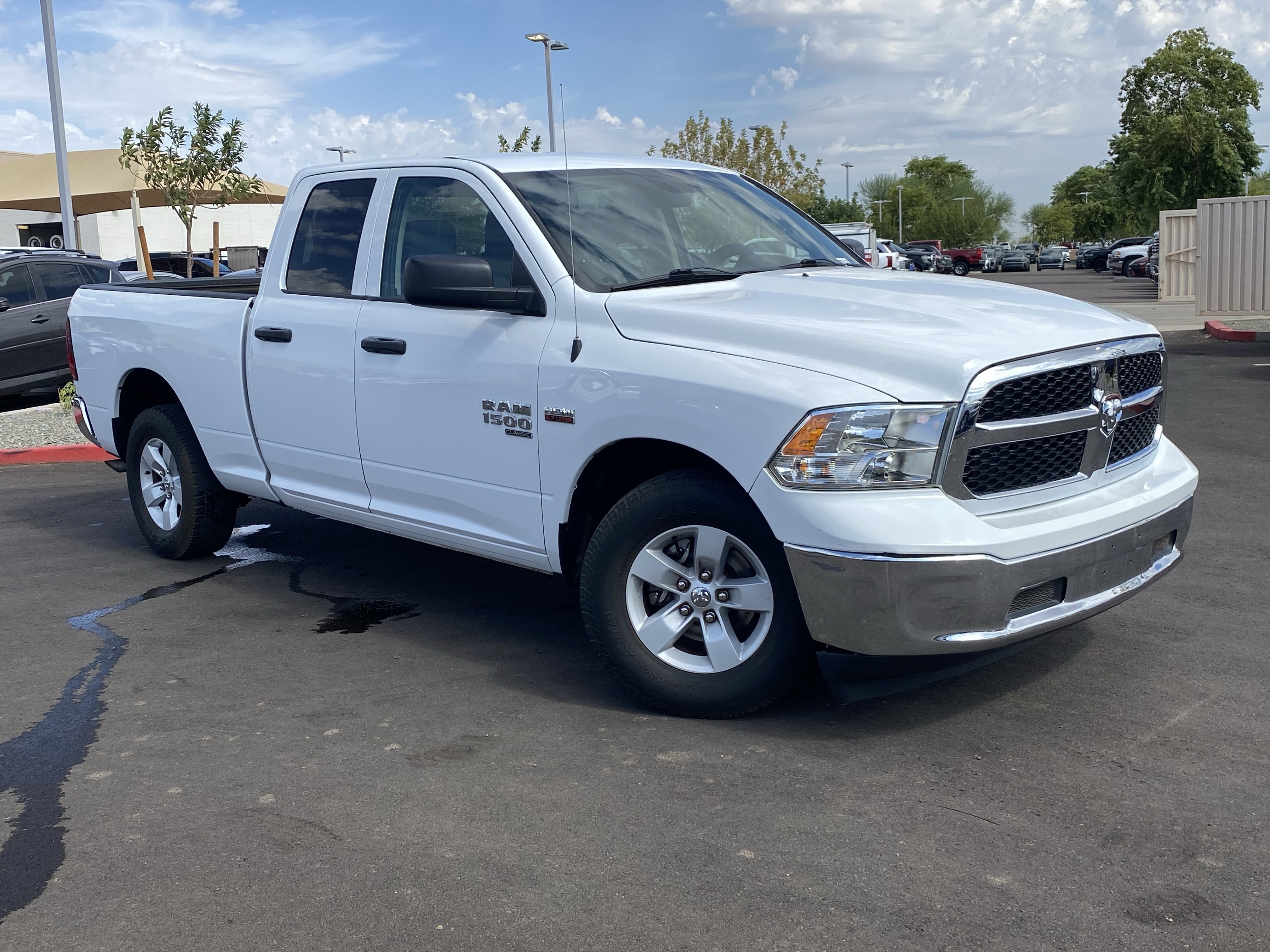 Used 2022 RAM 1500 Classic SLT RWD image 32