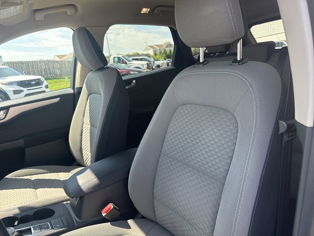 Used 2020 Ford Escape SE FWD image 7