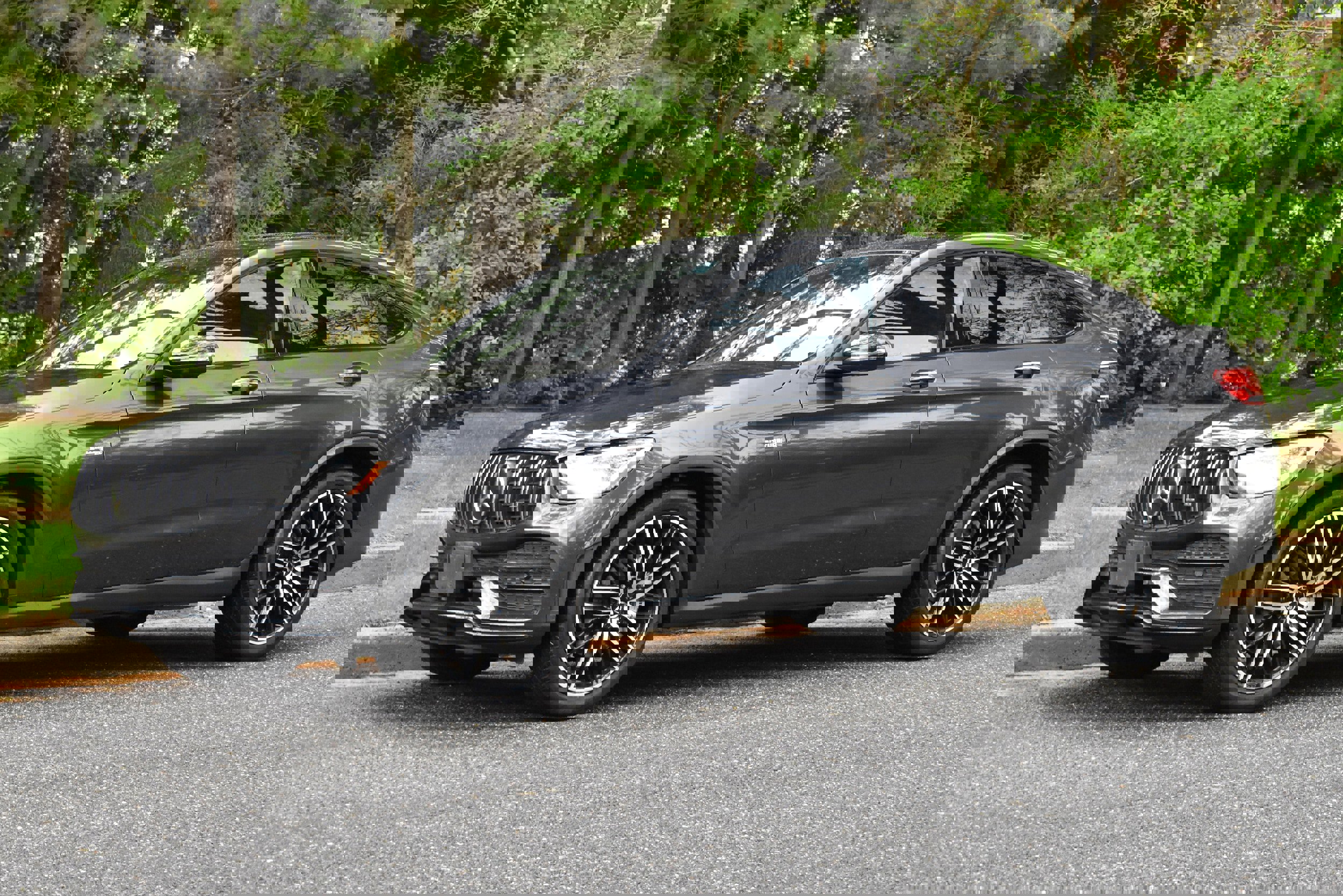 Used 2022 Mercedes-Benz GLC 43 AMG 4MATIC image 2