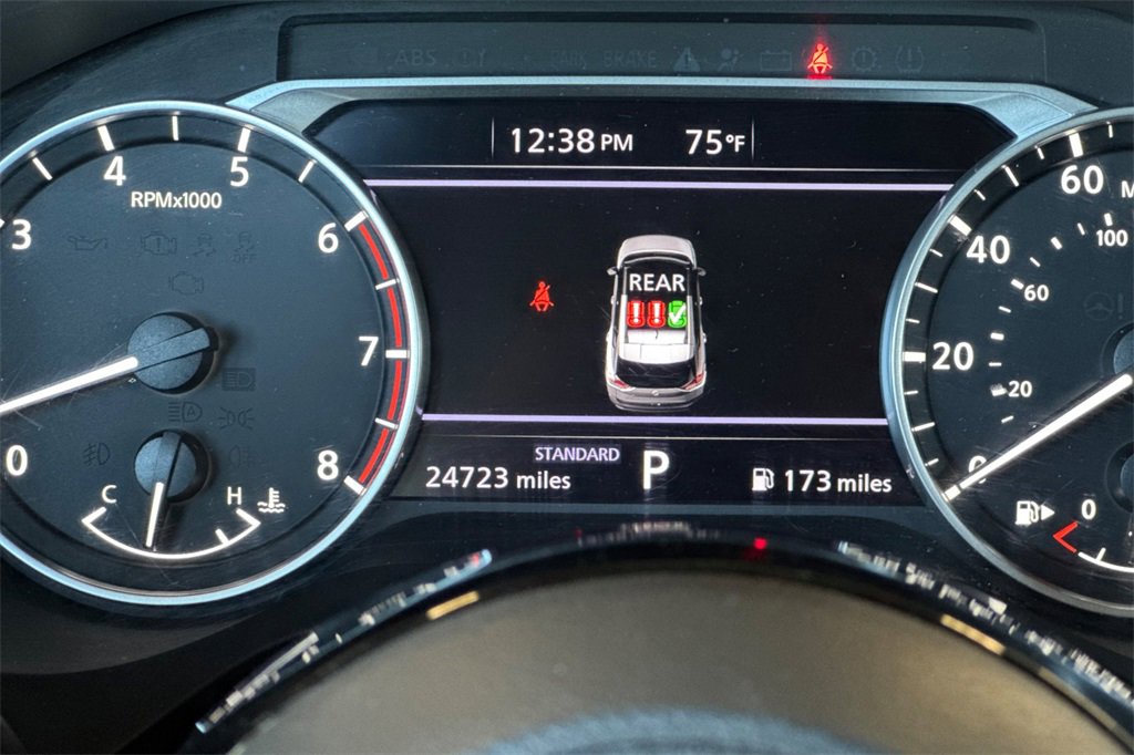 Used 2023 Nissan Rogue SV image 30