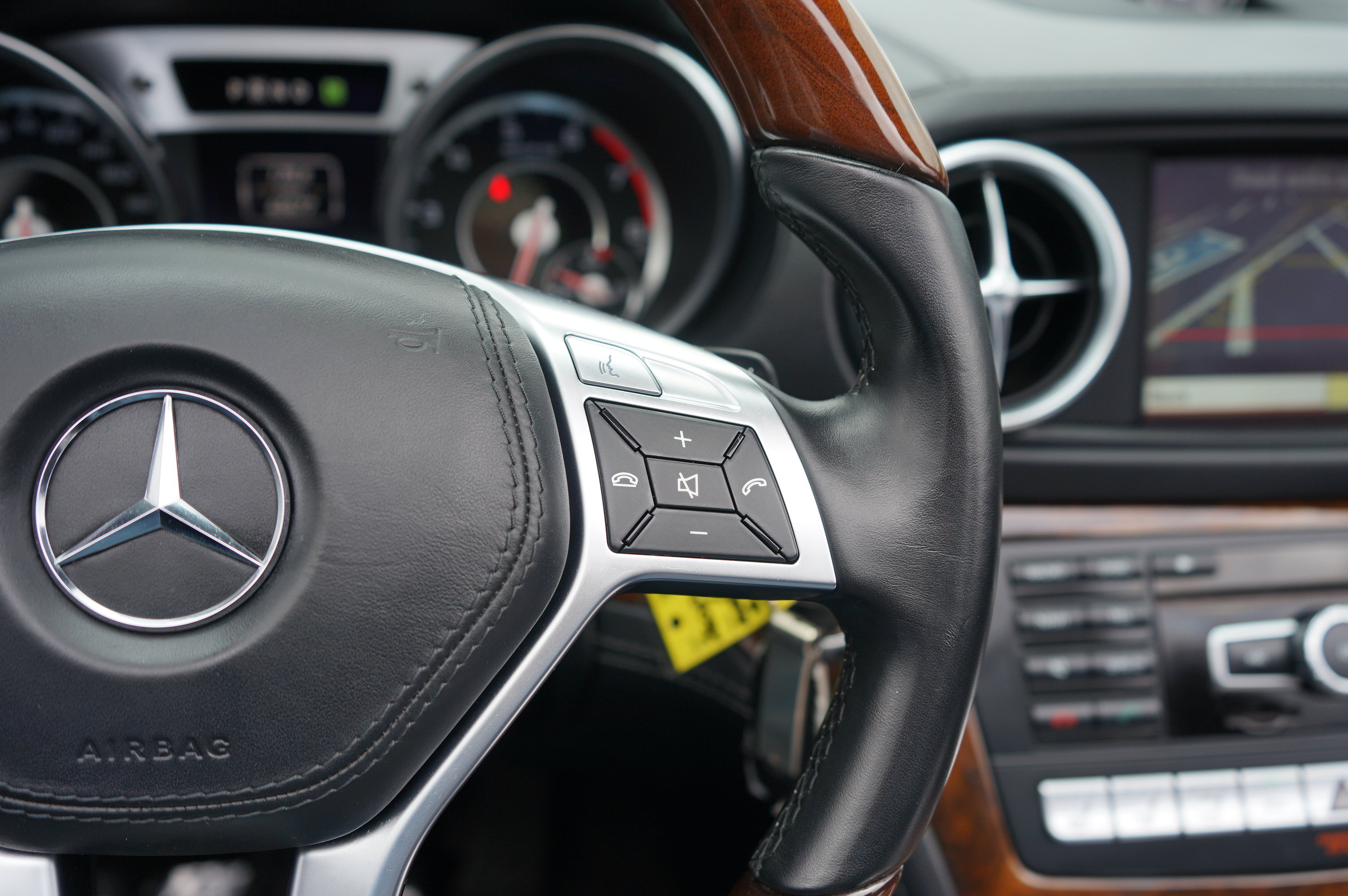 Used 2013 Mercedes-Benz SL 63 AMG image 43