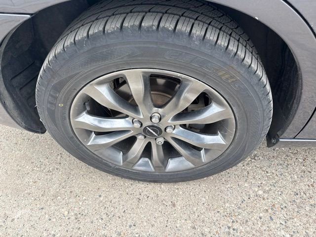 Used 2014 Chrysler 300 S AWD/4WD image 9