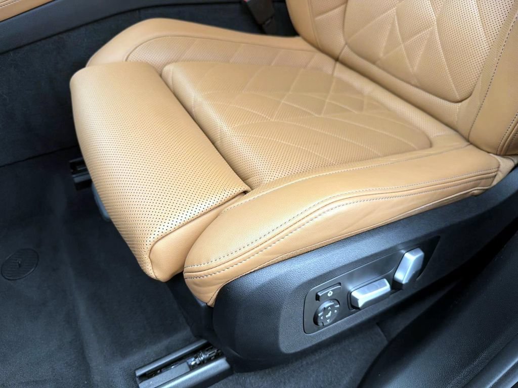 Used 2023 BMW X5 sDrive40i w/ Premium Package RWD image 17