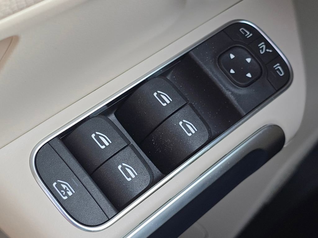 New 2026 Mercedes-Benz GLB 250 4MATIC image 26