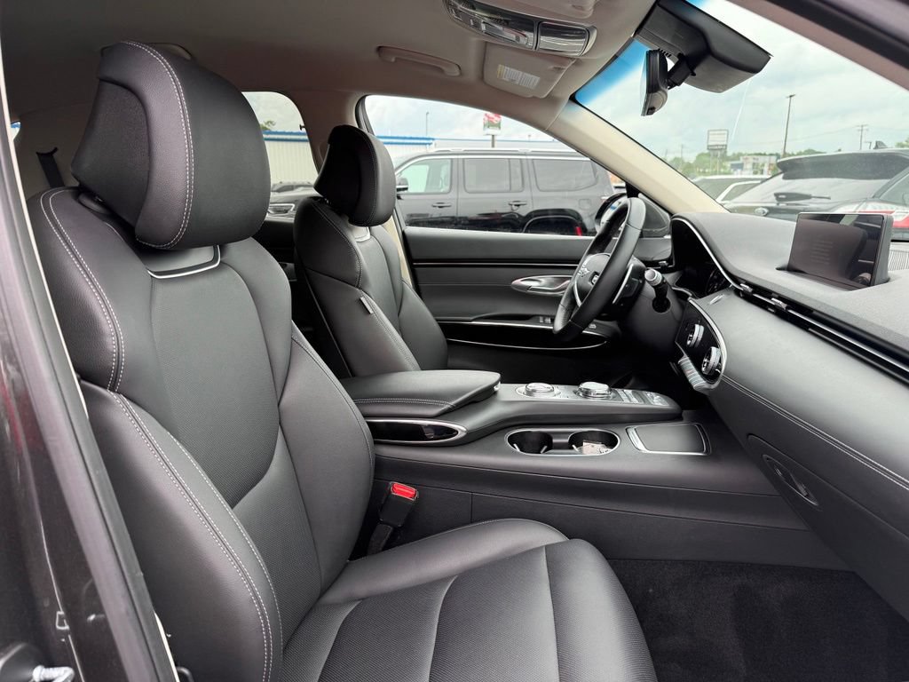 Used 2025 Genesis GV70 2.5T AWD/4WD image 22