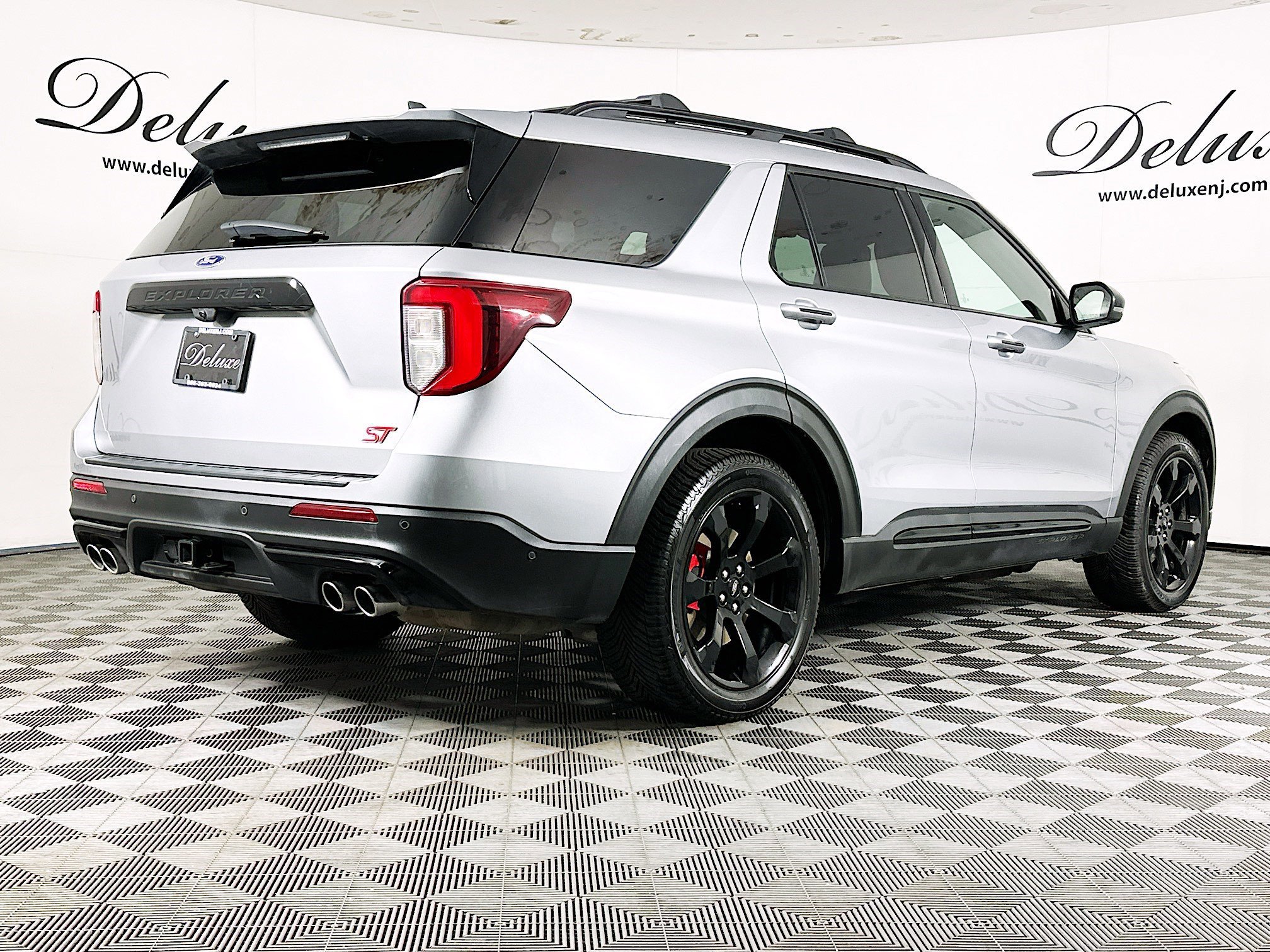 Used 2021 Ford Explorer ST w/ Equipment Group 401A image 6