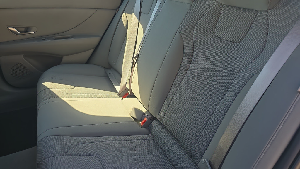New 2026 Hyundai Elantra SE FWD image 26