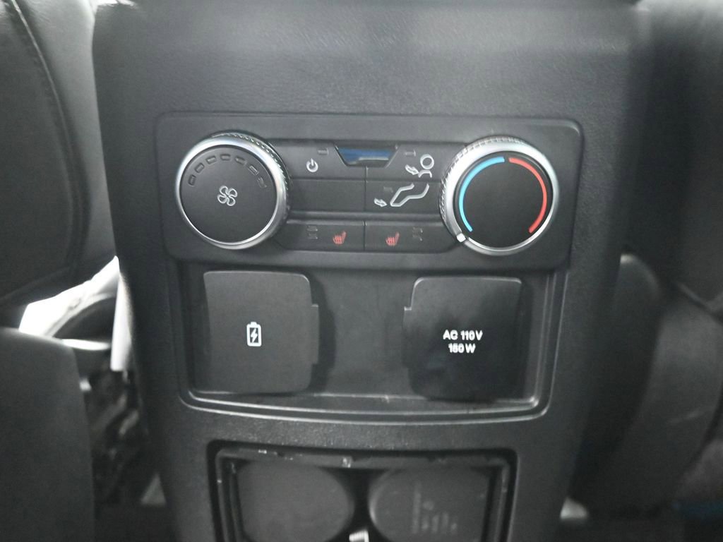 Used 2023 Ford Explorer Platinum w/ Technology Package image 22