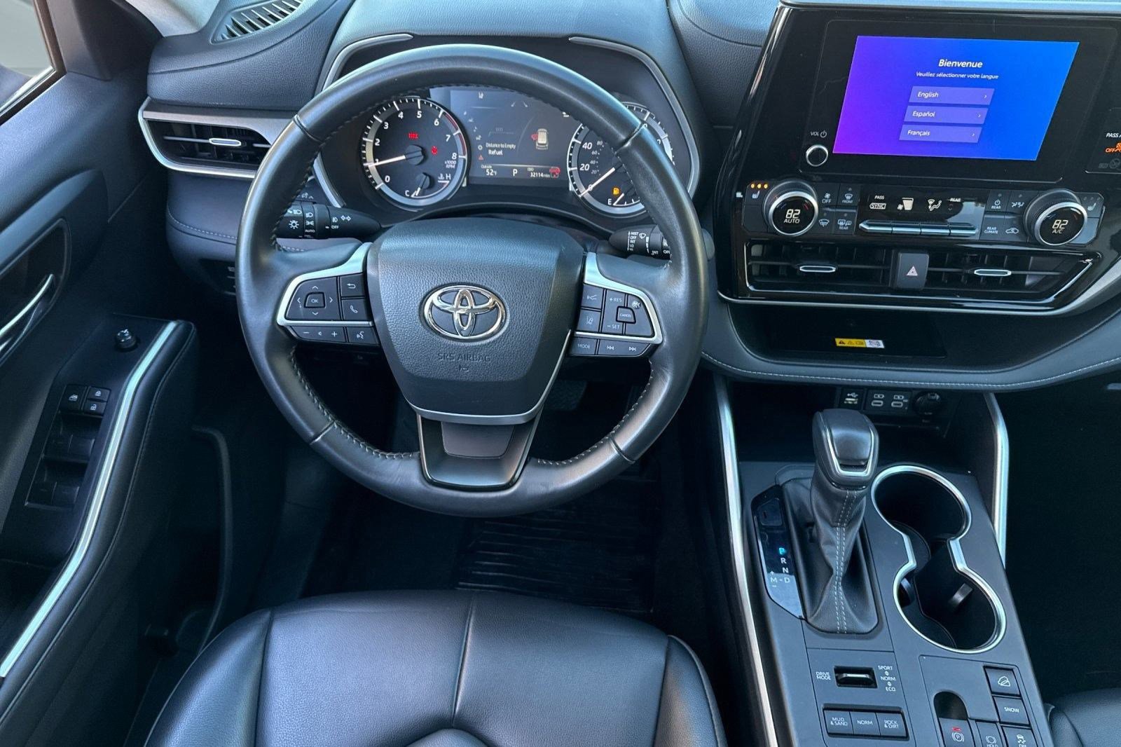 Used 2024 Toyota Highlander XLE image 27