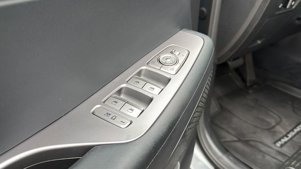 Used 2025 Hyundai Palisade XRT FWD image 11