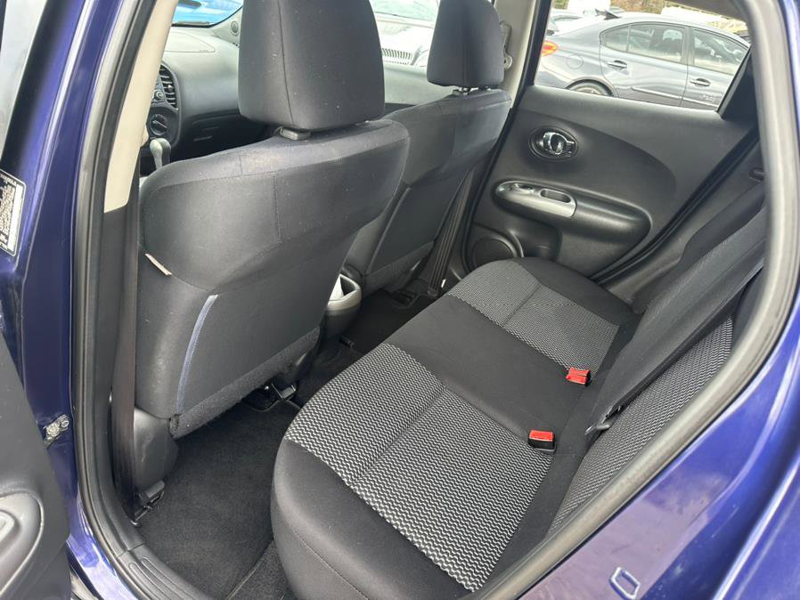 Used 2015 Nissan Juke S image 14