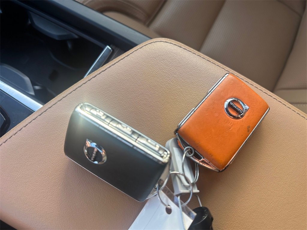 Used 2021 Volvo XC60 T5 Inscription w/ Advanced Package image 34