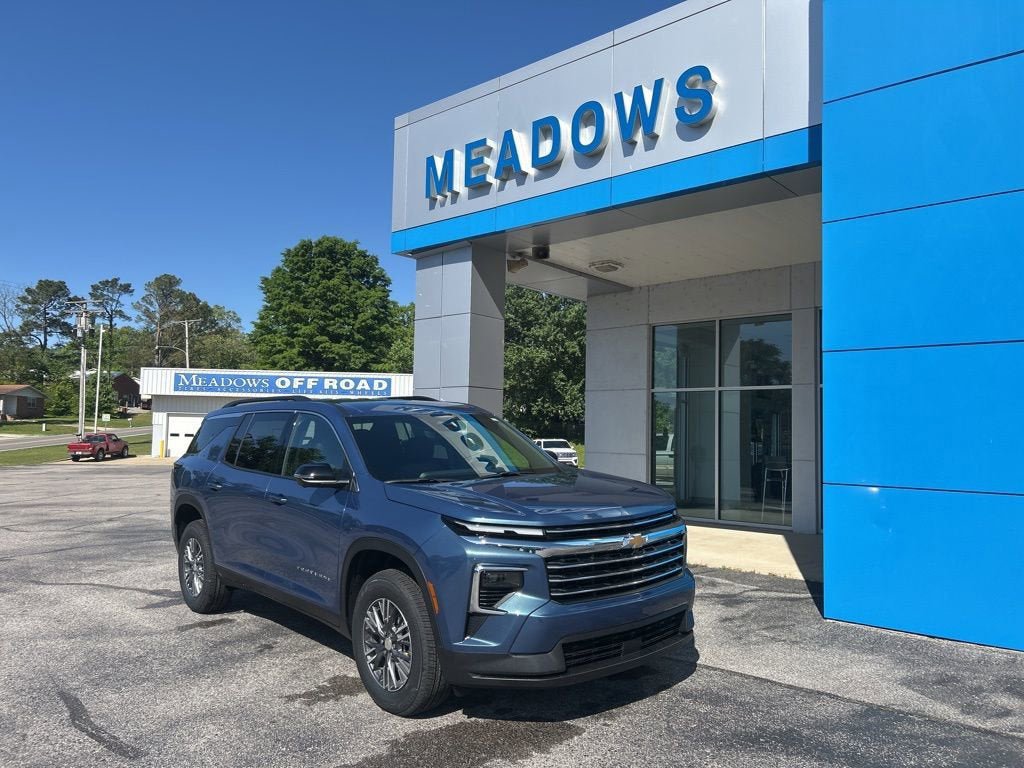 New 2026 Chevrolet Traverse LT