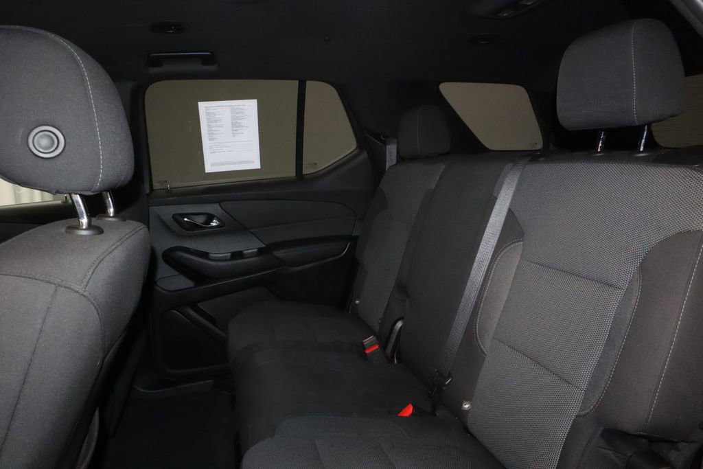 Used 2023 Chevrolet Traverse LT FWD image 21