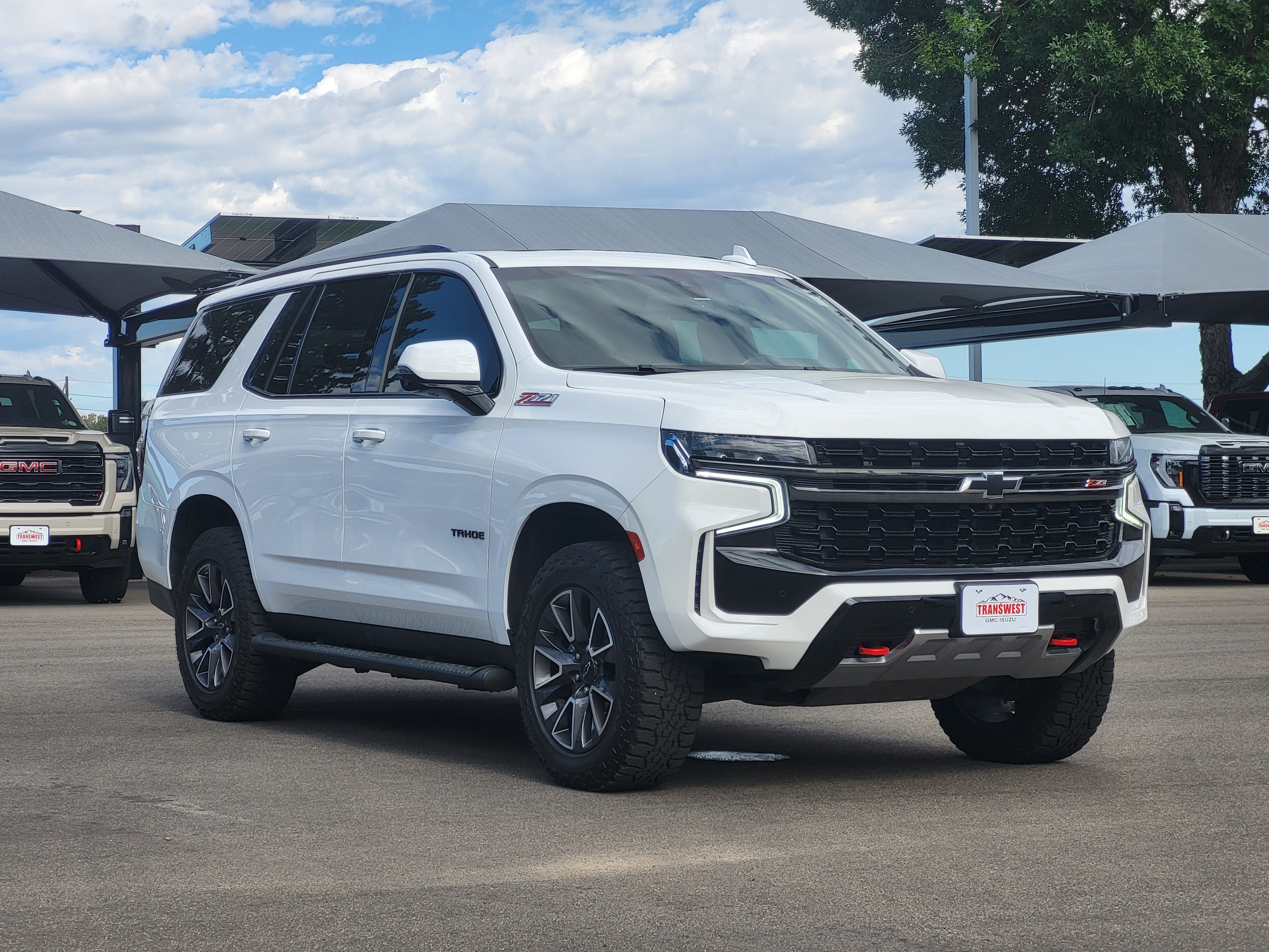 Used 2021 Chevrolet Tahoe Z71 w/ Z71 Off-Road Package AWD/4WD image 3