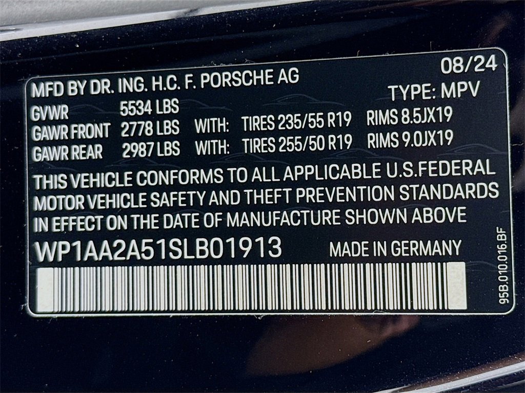 Used 2025 Porsche Macan image 34