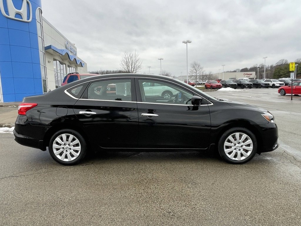 Used 2019 Nissan Sentra S image 2