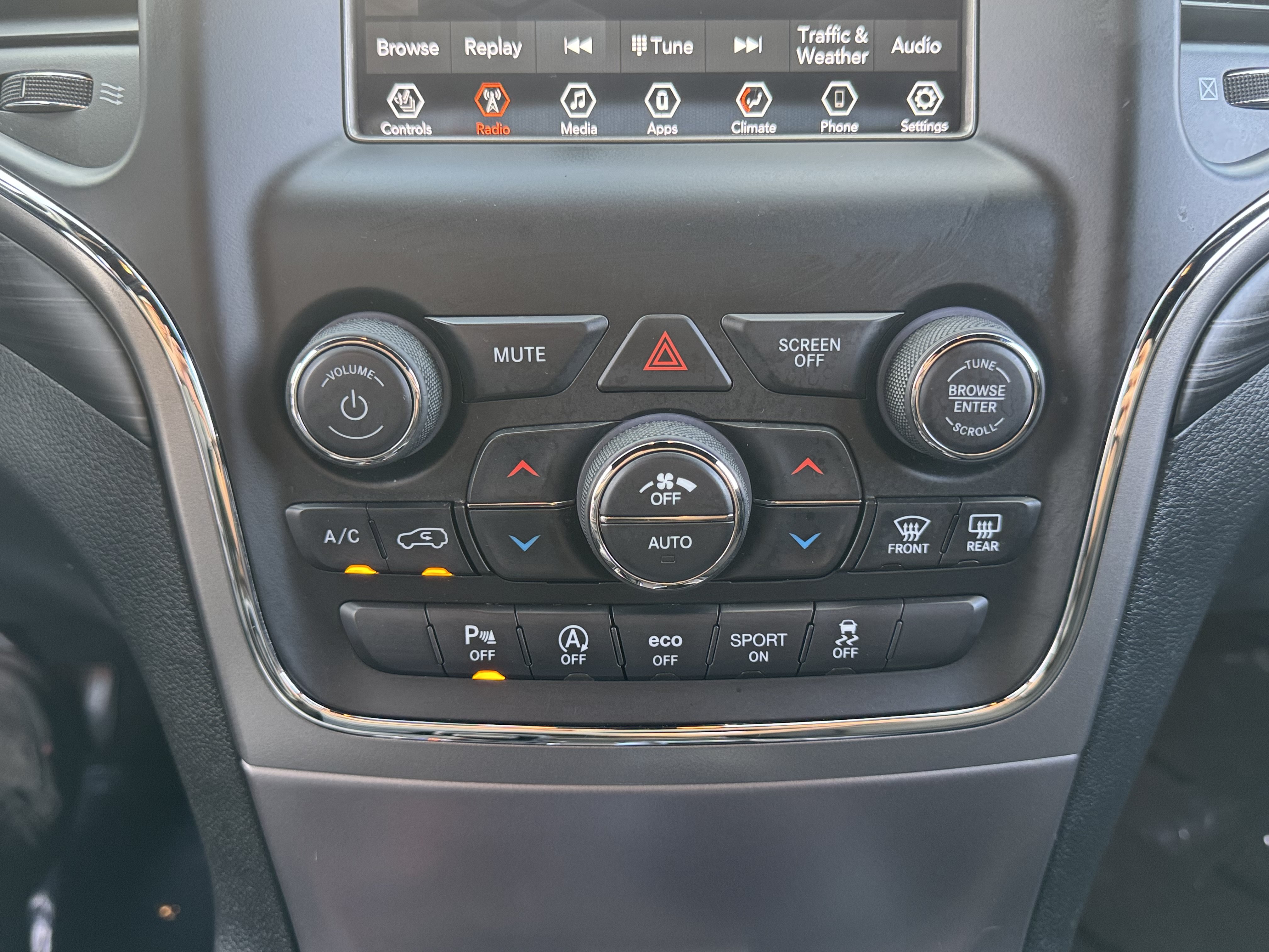 Used 2021 Jeep Grand Cherokee Freedom Edition AWD/4WD image 26